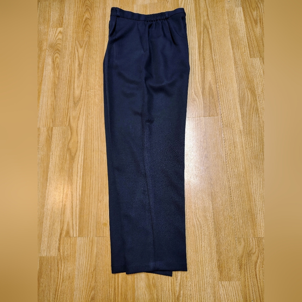 Briggs New York Woman's Dark Blue Dress Pants, Size 12P